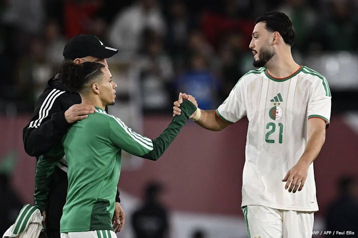 Algerije met Feyenoorder Hadj Moussa verder in Afrika Cup
