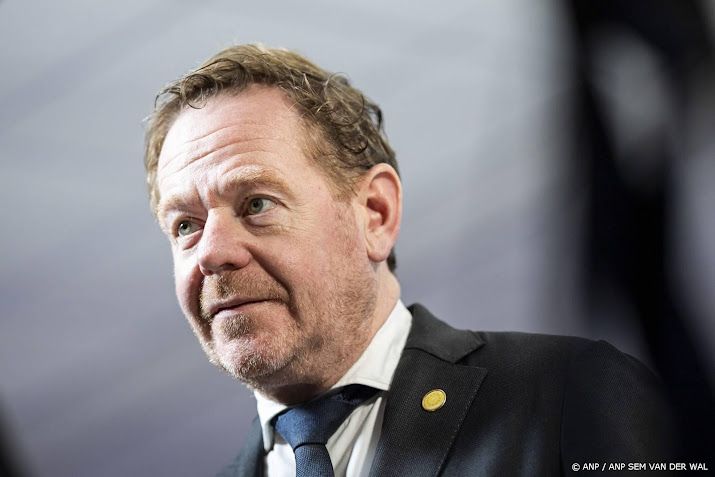 Minister Van Weel: we moeten druk blijven opvoeren op Rusland