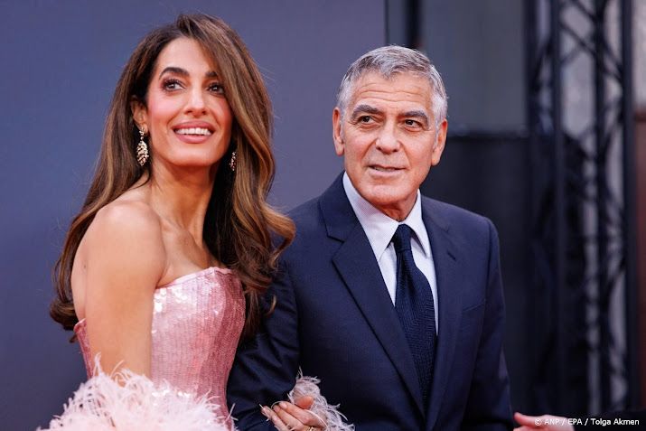 George Clooney en gezin krijgen Frans paspoort