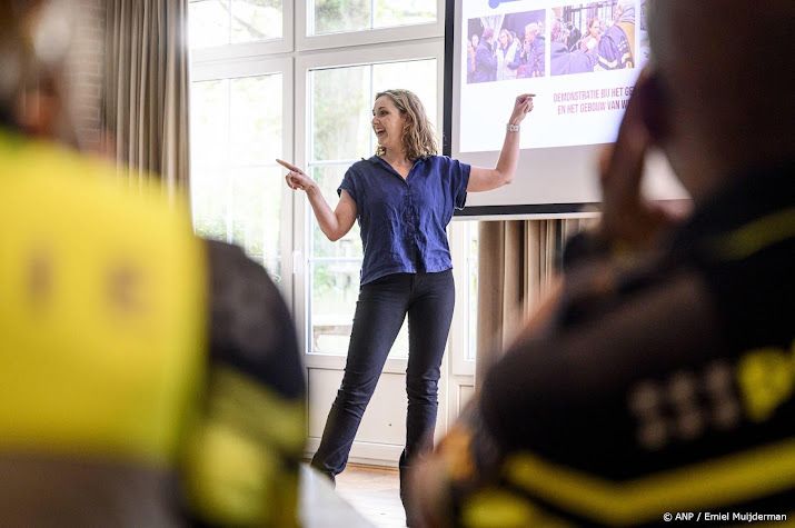 Voorzitter politiebond: ongekend veel geweld tegen politie