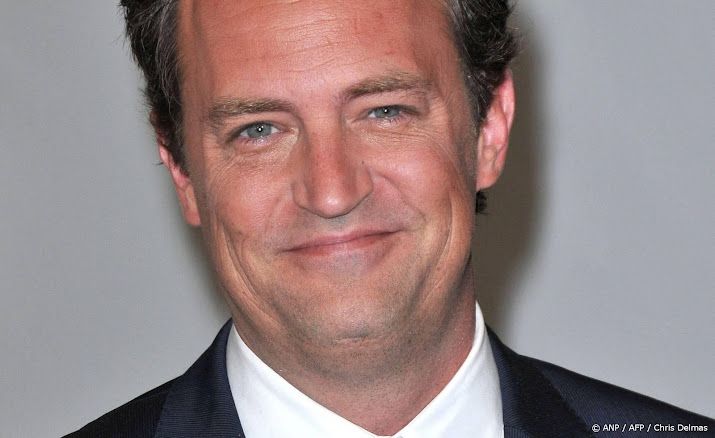 Graf Matthew Perry heeft na twee jaar eindelijk plaquette