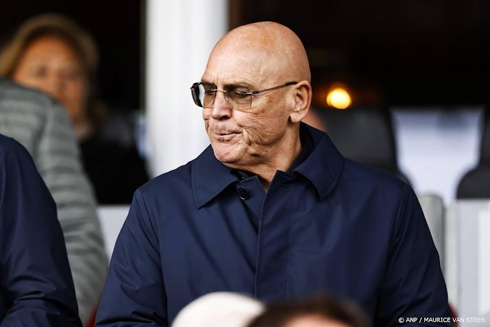 Ajax wil Ophof als opvolger Blind in raad van commissarissen 