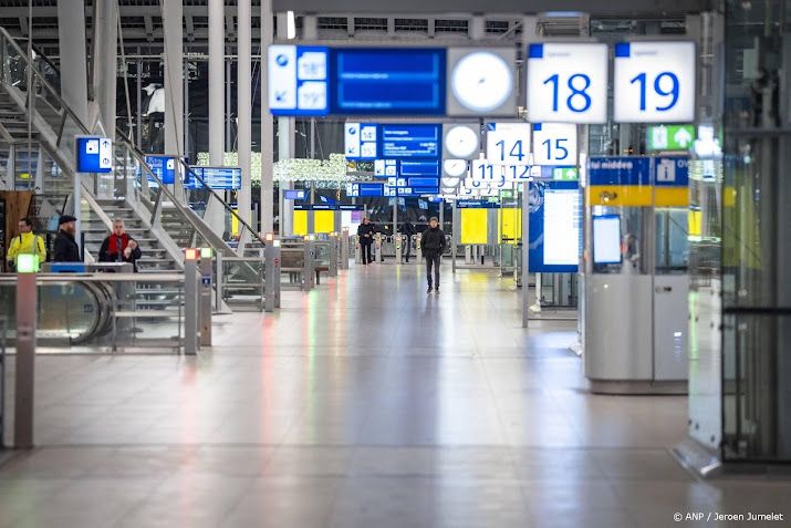 Treinverkeer langzaam weer opgestart, nog wel veel verstoringen