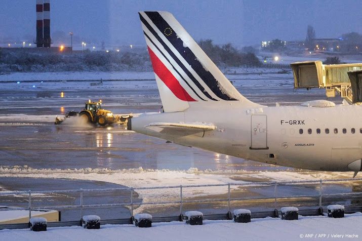 Opnieuw veel uitval vluchten luchthavens Parijs door winterweer
