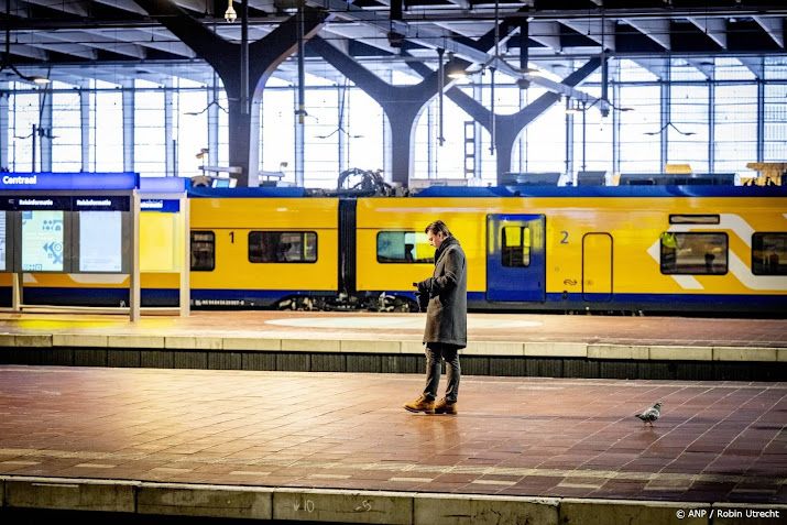 Ook donderdag rijden minder treinen door winterweer