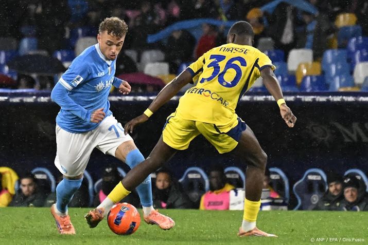 Napoli verspeelt met basisspeler Lang punten tegen Verona