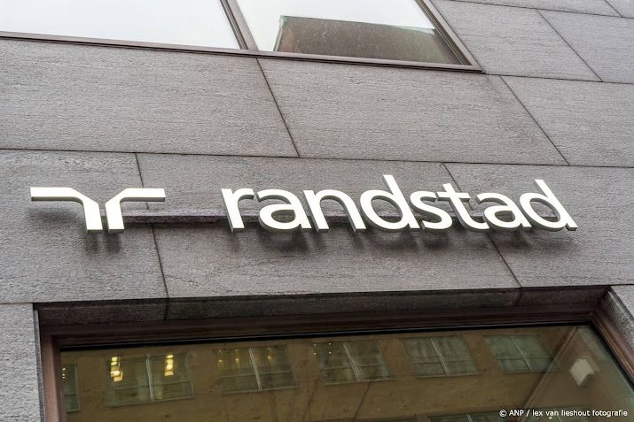 Uitzender Randstad zakt in lagere AEX na verkoopadvies