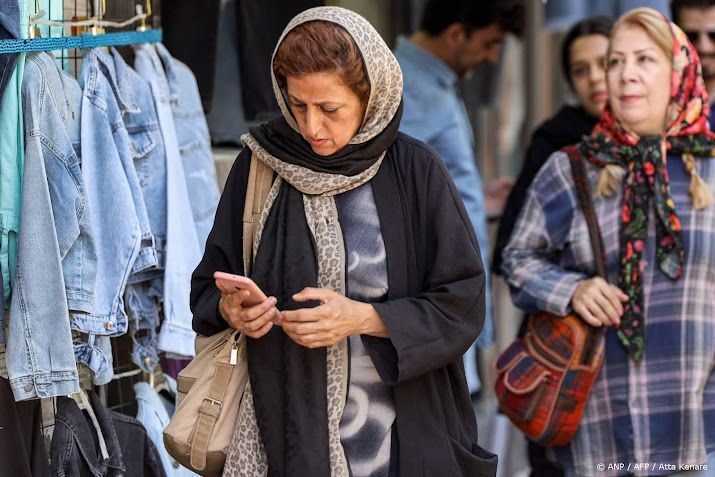 Internet valt volgens waarnemers uit in Teheran en delen van Iran