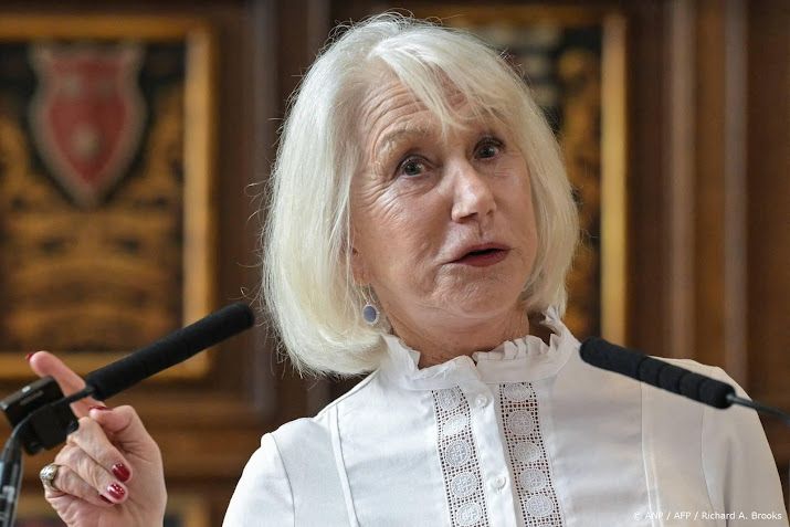 Helen Mirren en Sarah Jessica Parker ontvangen ere-Golden Globes