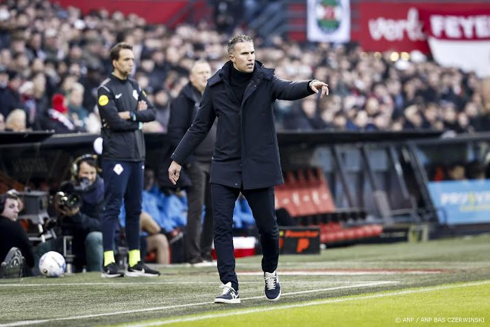 Van Persie 'op één lijn' met leiding Feyenoord