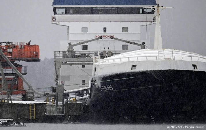 Finland laat vrachtschip vertrekken na beschadiging zeekabel