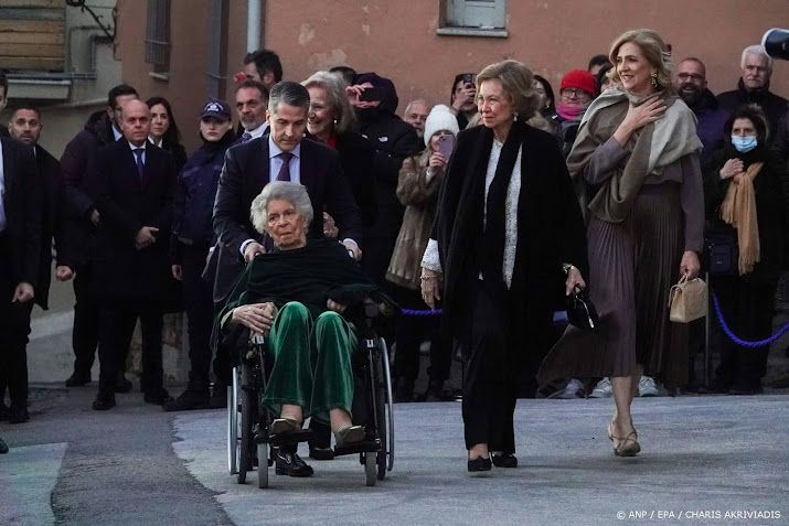 Koningin Sofía van Spanje zegt afspraken af om gezondheid zus