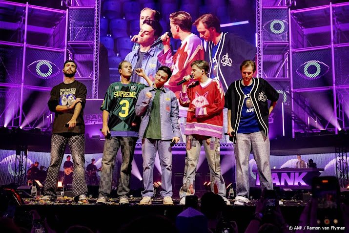 Camiel Kesbeke en Bankzitters kanshebbers bij Best Social Awards