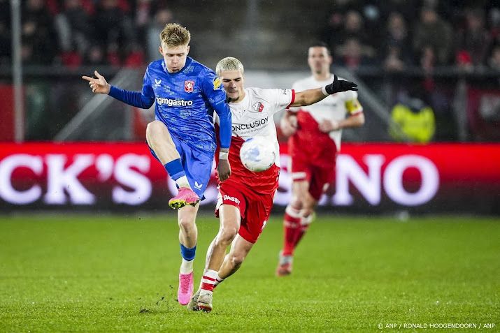 FC Twente naar kwartfinale KNVB-beker na late zege bij FC Utrecht