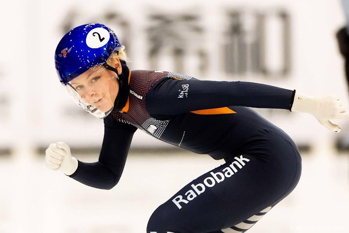 Kopvrouw Velzeboer bij EK shorttrack foutloos op eerste dag