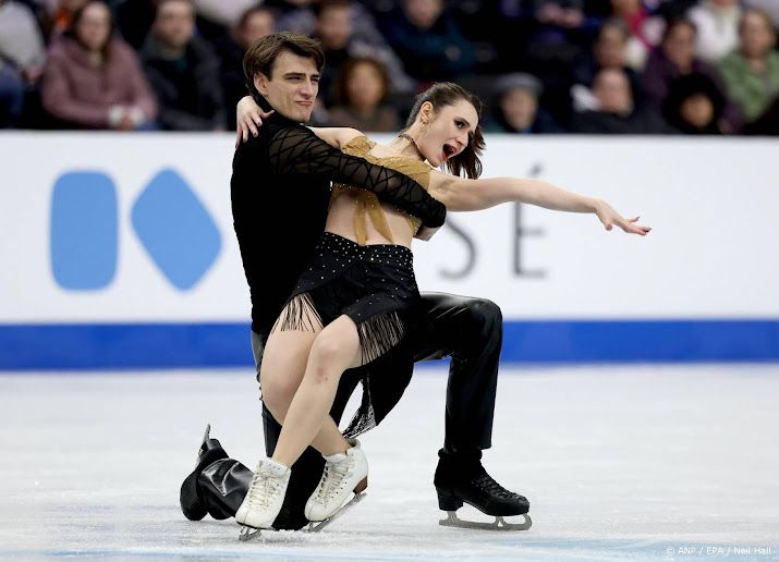 IJsdanspaar Verhaegh/Van Geffen strandt in ritmische dans op EK