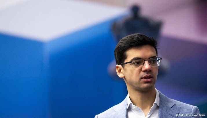 Giri begint schaaktoernooi Wijk aan Zee met nederlaag