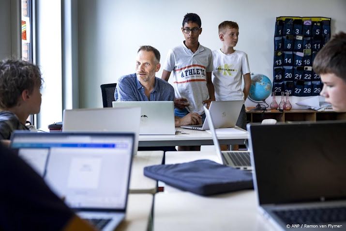 OESO waarschuwt voor te grote afhankelijkheid van AI in onderwijs