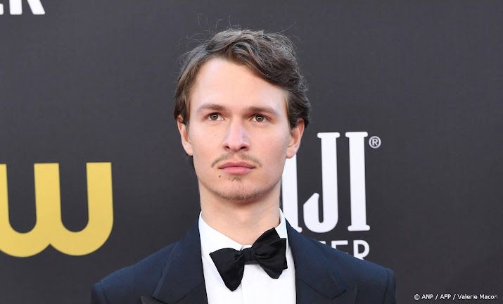 Ansel Elgort verwelkomt eerste kind
