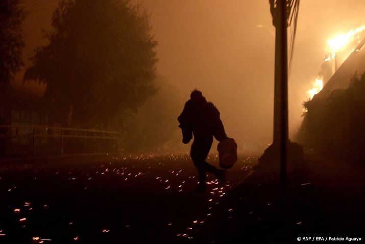 Noodtoestand afgekondigd in Chili om dodelijke bosbranden