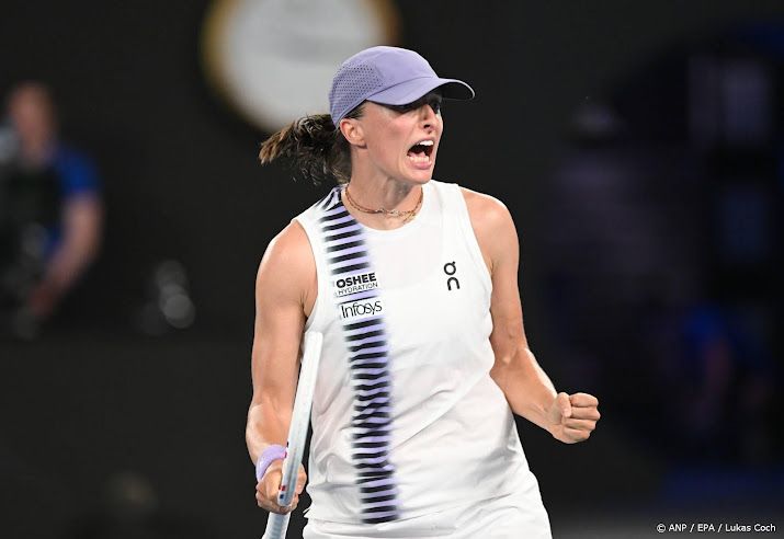 Swiatek begint jacht op 'career grand slam' met moeizame zege