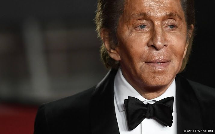 Italiaanse modeontwerper Valentino (93) overleden