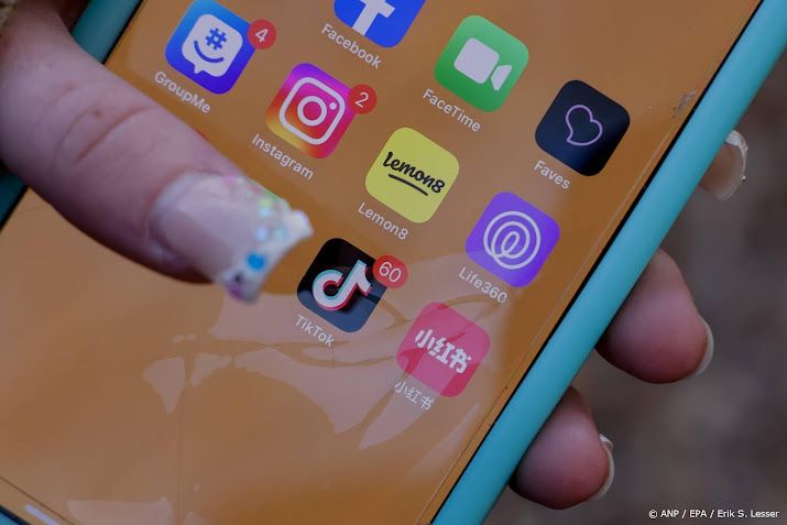 VK onderzoekt verbod sociale media voor jongeren onder 16