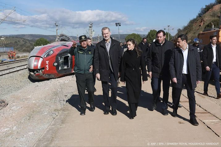 Felipe prijst hulpverlening treinramp: het had erger kunnen zijn