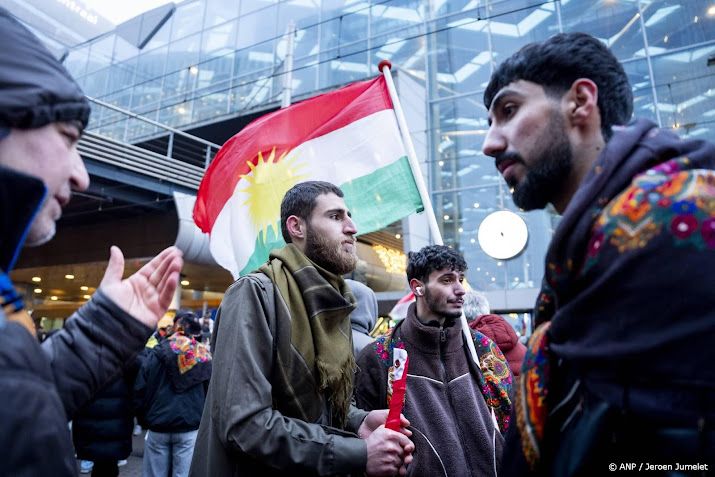 Politie beëindigt Haags protest tegen geweld in Noord-Syrië