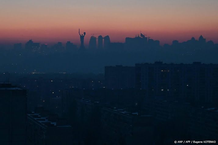 Nog duizenden appartementencomplexen zonder stroom in Kyiv