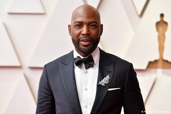 TMZ: Moeder Karamo Brown wees hem op geroddel Queer Eye-vrienden