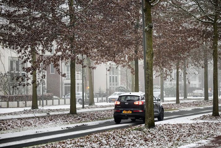 Weeronline: ijzel houdt in noorden mogelijk tot middag aan