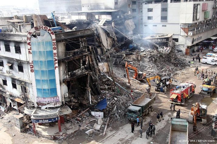 Dodental door brand winkelcentrum Pakistan loopt op richting 70