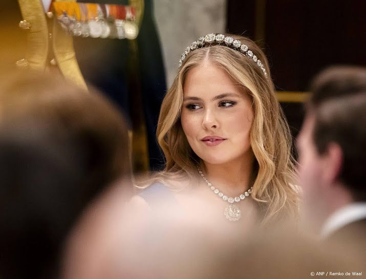Prinses Amalia bevorderd tot korporaal