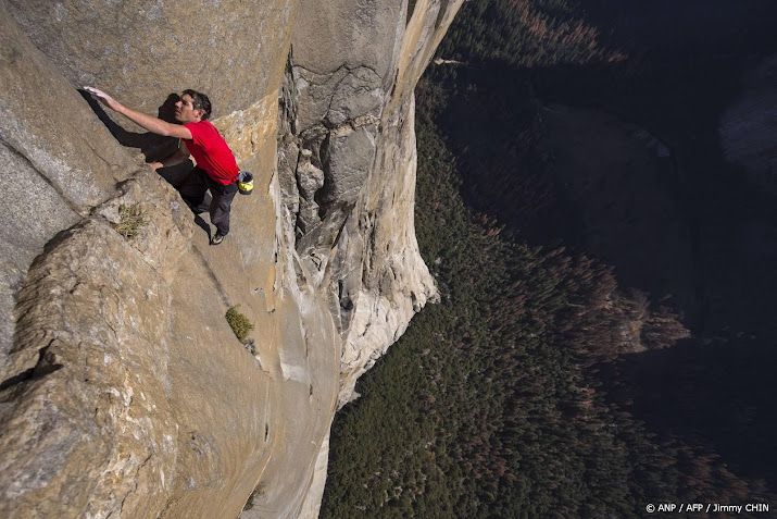 Door Netflix uit te zenden beklimming wolkenkrabber uitgesteld