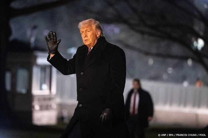 Trump dreigt met heffing van 100 procent op Canadese producten