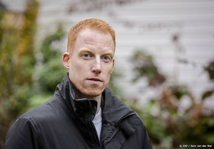 Cabaretier René van Meurs verloofd met vriendin Anaïs