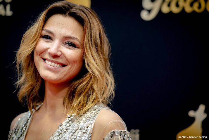 Evi Hanssen en Joke Devynck trots op rol als lesbisch koppel