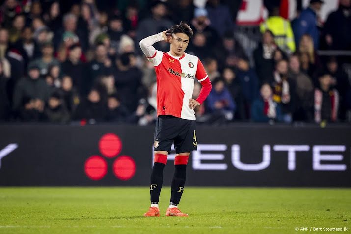 Feyenoord ziet met Watanabe weer verdediger uitvallen