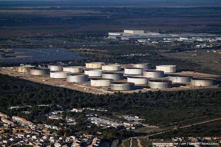 Bloomberg: OPEC+ houdt vast aan pauze bij productieverhogingen