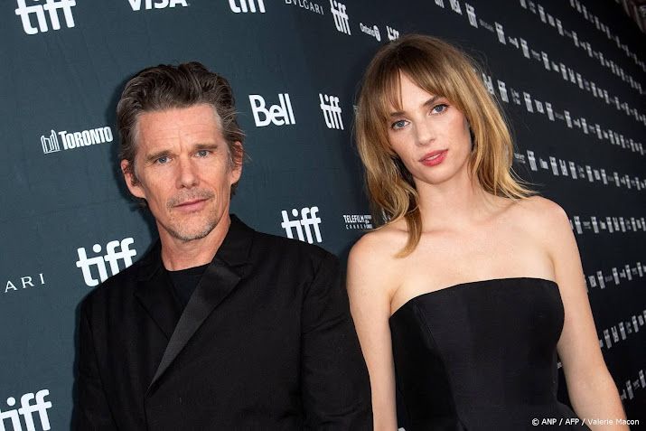Ethan Hawke adviseert dochter om Stranger Things los te laten