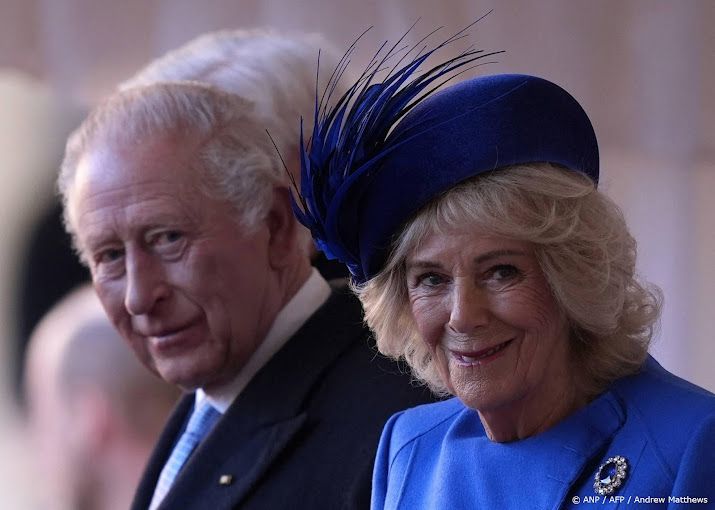 Charles en Camilla herdenken Holocaustslachtoffers met receptie