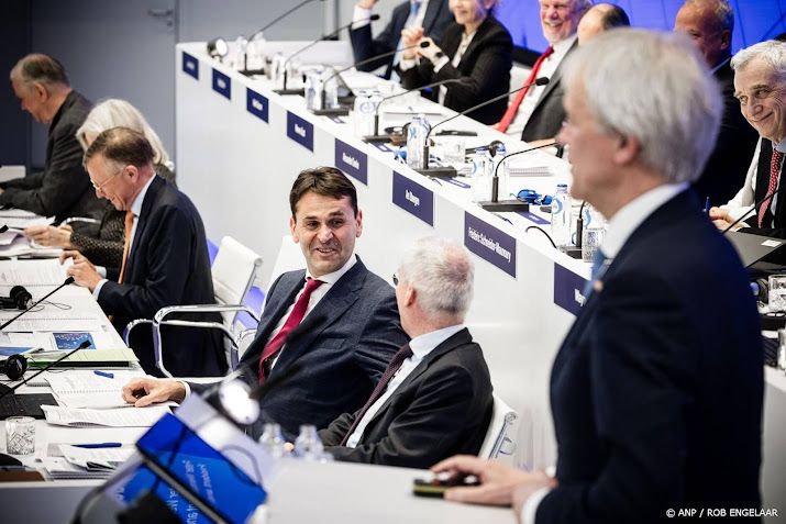 ASML wil 1700 medewerkers ontslaan uit managementlaag