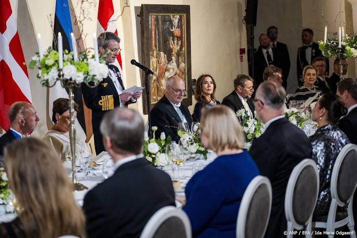 Koning Frederik hamert op eenheid tijdens staatsbanket