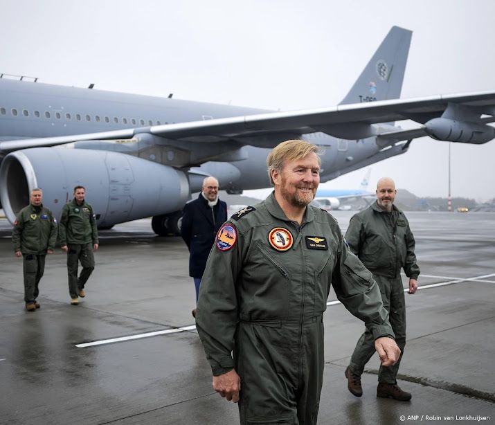 Koning Willem-Alexander trots op militairen na kritiek Trump