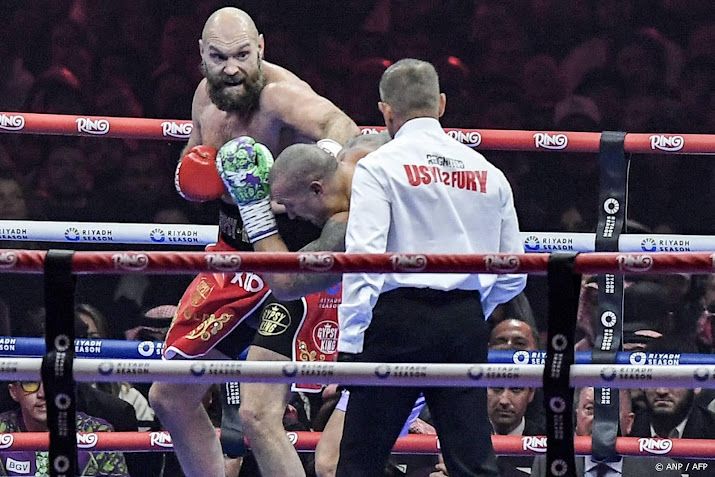 Bokser Fury keert terug in de ring voor gevecht met Makhmudov