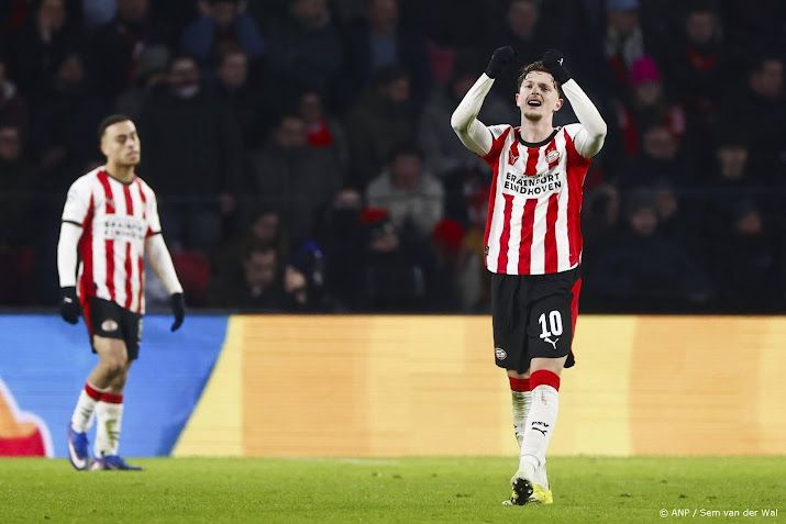 PSV uitgeschakeld in Champions League na late treffer Kane