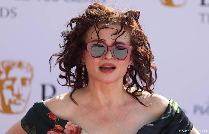 Helena Bonham Carter in vierde seizoen The White Lotus