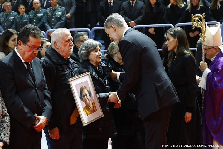 Spaans koningspaar steunt nabestaanden treinramp 