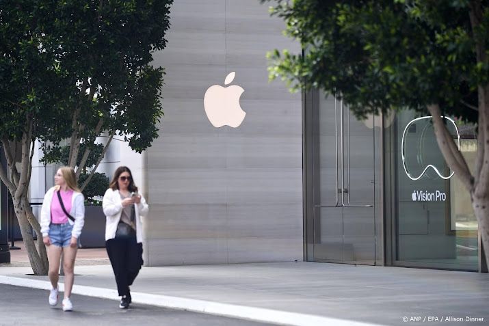 Wall Street sluit met verlies, Apple licht hoger na cijfers